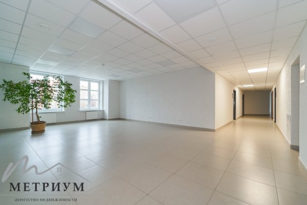 Офисы от 483,8 до 1710 м2 по ул. Мазурова,1 в бизнес-центре - фото 1