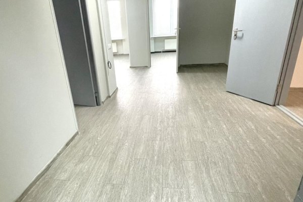 Помещение 100,9 кв.м в бизнес-центре &laquo;Манеж&raquo; ул. Кульман 11 - фото 1