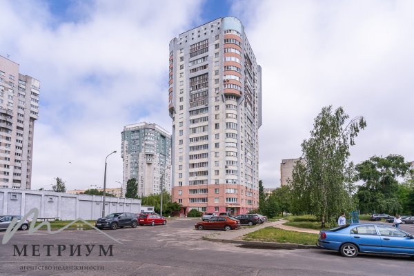 Торговое помещение 71,7м2, пр-т Газеты Правда, 42 - фото 1