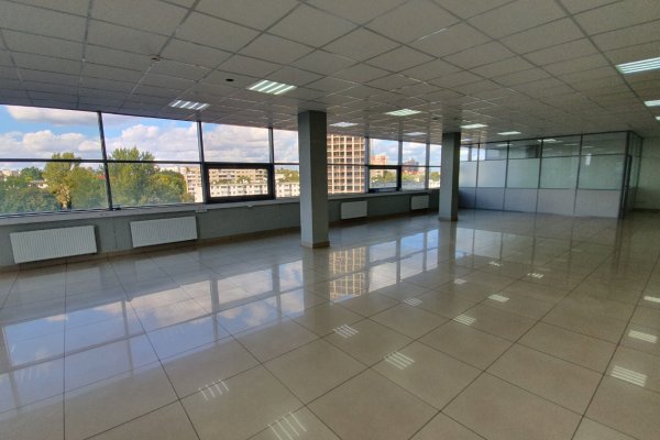 Офисные  помещения 193м2  - фото 8