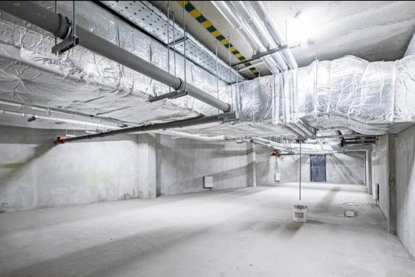 Сдаётся в аренду подвал 160 м&sup2; на проспекте Победителей, 102/А Соседи: Burger King и Додо Пицца. - фото 2