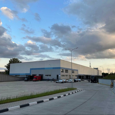 Фотография Складское помещение в аренду  2 510 м&sup2;, Октябрьский район, Курасовщина, ул. Корженевского 18Б, высота 4,5 метра с заездом фуры и рампой. - фото 2