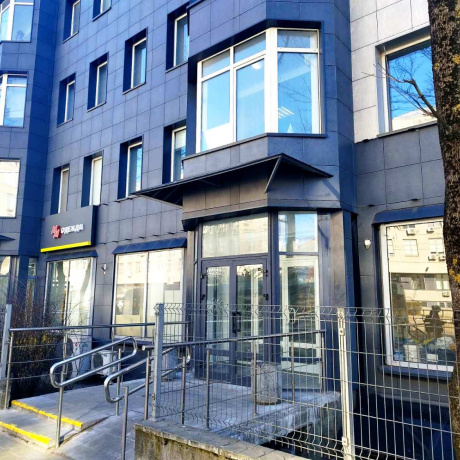 Фотография Сдается в аренду коммерческое помещение 100 кв.м. в отличной локации - ул. Сурганова, 29. - фото 2