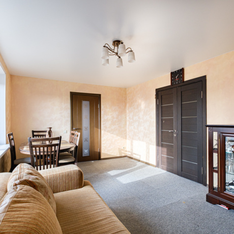 Фотография 4-комнатная квартира по адресу ЛОГОЙСКИЙ тракт, 27 - фото 1