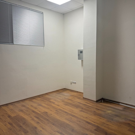 Фотография Сдаётся в аренду  помещение под офис в БЦ Европа на 4 этаже, кабинетная система. - фото 7