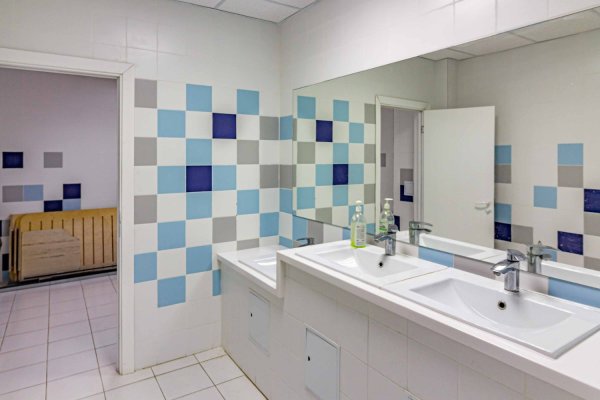 Продажа многофункционального помещения 102 кв.м. в ТЦ "Перекрёсток". - фото 10