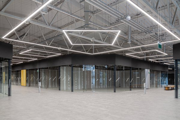 Аренда торгового помещения в ТЦ 4 сезона ул. Скрипникова, 47. - фото 7