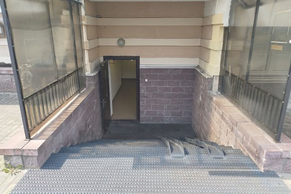 Аренда коммерческого помещения в м-не Лебяжий. - фото 4