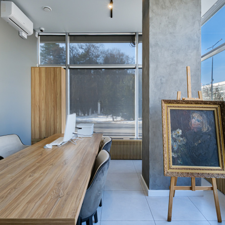 Фотография Срочно! Аренда помещения под автосалон, салон мототехники, салон  декора, керамики, светильников, мягкой и офисной мебели! - фото 9