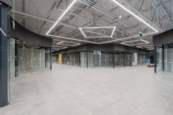 Аренда торгового помещения в ТЦ 4 сезона ул. Скрипникова, 47. Открытие 16 декабря! - фото 8