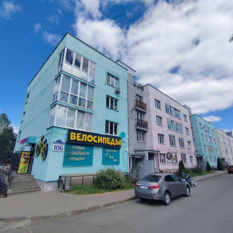 Фотография Продажа админ-торгового помещения с действующим арендатором. Готовый бизнес. - фото 1