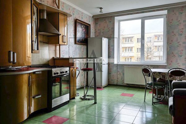 3-комнатная квартира по адресу Седых, 26А - фото 9