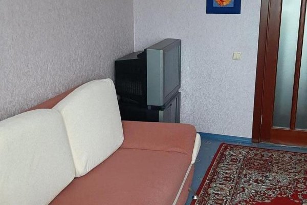 2-комнатная квартира по адресу РУССИЯНОВА И.Н., 13 - фото 1