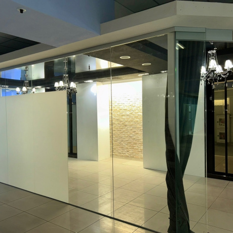 Фотография Сдаем помещение в ТЦ Кульман с ремонтом - фото 2