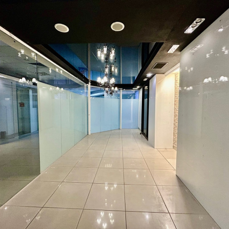 Фотография Сдаем помещение в ТЦ Кульман с ремонтом - фото 1