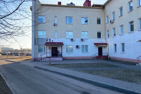 Продается  2 офиса  16 и 21  метр на первом этаже в оживленном месте в Центральном районе с арендаторами - готовый пассивный доход  - фото 4