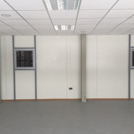 Фотография Сдается склад класса "А" 1300м со стеллажами, ,отопление, офис, авто-е пожаротушение в Привольном  - фото 3