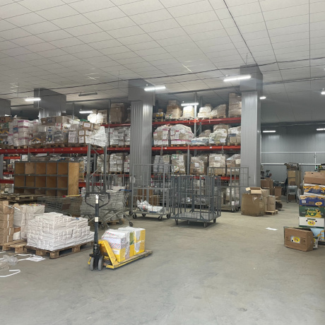 Фотография Сдается склад 400м отапливаемый , на ул. Октябрьская , метро в шаговой доступности. - фото 2