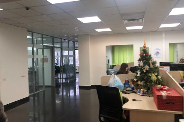 Сдается офис 430м ПЕРВЫЙ Этаж, отдельный вход на ул. Бирюзова - фото 2