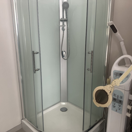 Фотография Продается коммерческое помещение (200 кв.м.) на 1 этаже жилого дома с отдельным входом, ул. Берестянская, пл. Победы - фото 9