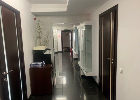 Сдается офис 220м с мебелью первый этаж отдельный вход ул Радужная ,17 - фото 2