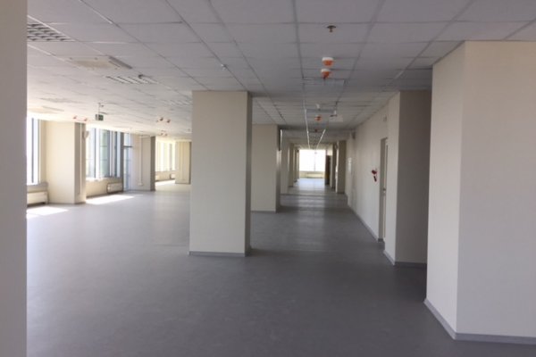 Продается офис 700м изолированный этаж в БЦ Грин Сити на Притыцкого, метро Каменная горка - фото 3