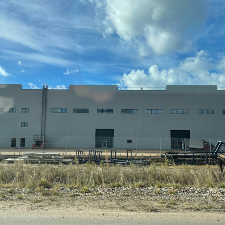 Фотография Продается новый склад от 1500 до 6000м В Фаниполь-зона СЭЗ, отопление, мощности 630 кват - фото 4