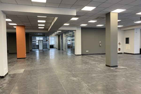 Сдается офис 300м ПЕРВЫЙ ЭТАЖ, ОТДЕЛЬНЫЙ ВХОД на ул Бирюзова, 10А в БЦ Green Plaza - фото 5