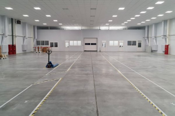 Продажа производственно-складского помещения 5800 кв.м Фаниполь, зона СЭЗ, мощности  1,3 Мват - фото 1