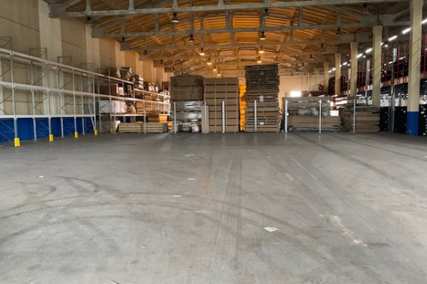 Сдается склад 900м без отопления ,2 км от МКАД/Щемыслица - фото 1