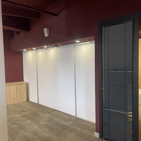 Фотография Офис с мебелью в аренду в бизнес центре - фото 3