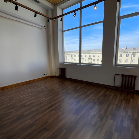 Фотография Двухуровневый офис рядом с метро в ТЦ &laquo;Московско-Венский&raquo; - фото 1