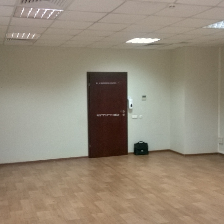 Фотография В БЦ `Волна` продается офис 45 м2 с евроремонтом - фото 6