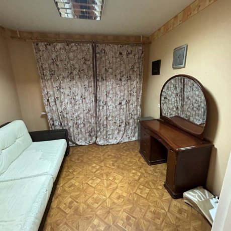 Фотография 3-комнатная квартира по адресу КОРЖЕНЕВСКОГО, 4 - 2