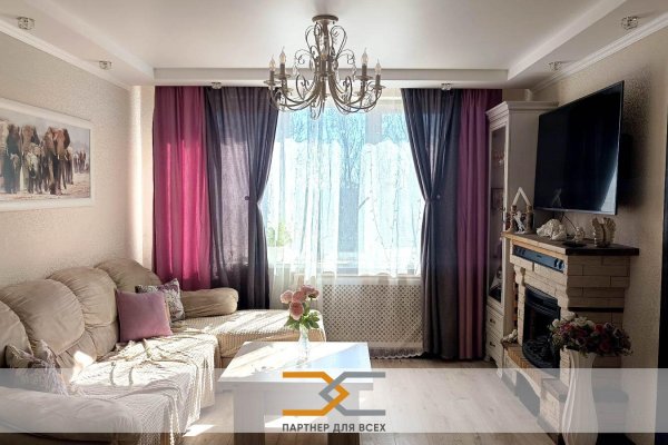 4-комнатная квартира по адресу Мира ул., д. 15 - фото 1