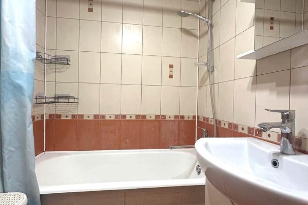 3-комнатная квартира по адресу Гамарника ул., д. 28 - фото 10