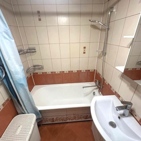 Фотография 3-комнатная квартира по адресу Гамарника ул., д. 28 - фото 9