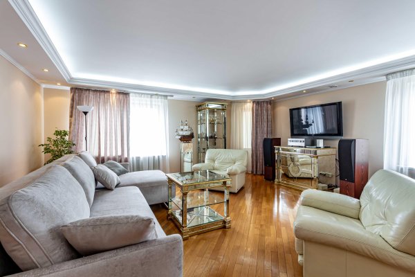 3-комнатная квартира по адресу Машерова просп., д. 54 - фото 1