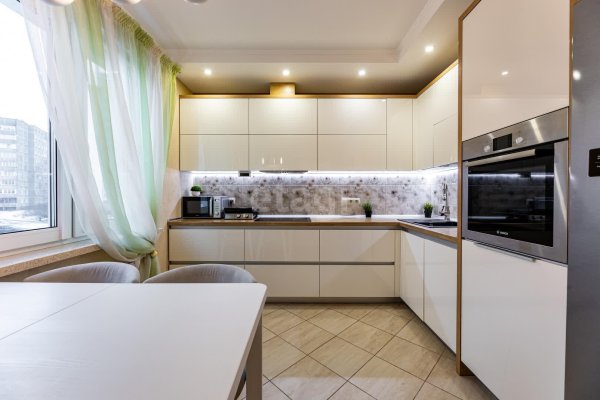 3-комнатная квартира по адресу Мирошниченко ул., д. 3 к. Б - фото 1