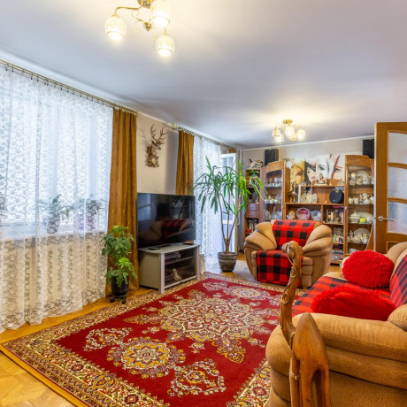 Фотография 4-комнатная квартира по адресу Богдановича ул., д. 108 - фото 1