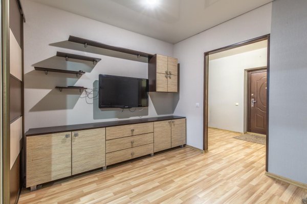 1-комнатная квартира по адресу Томская ул., д. 65 к. 2 - фото 6