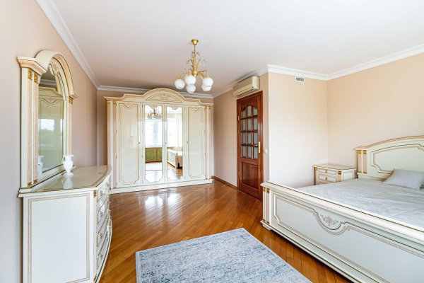 3-комнатная квартира по адресу Машерова просп., д. 54 - фото 6
