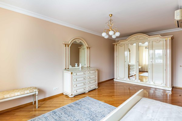 3-комнатная квартира по адресу Машерова просп., д. 54 - фото 7