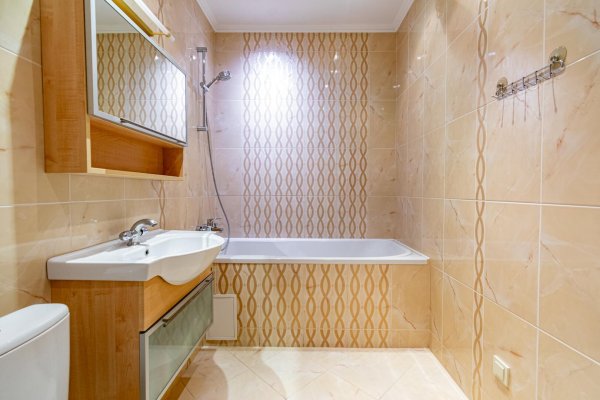 4-комнатная квартира по адресу Дзержинского просп., д. 84 - фото 17