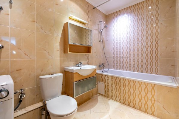 4-комнатная квартира по адресу Дзержинского просп., д. 84 - фото 18