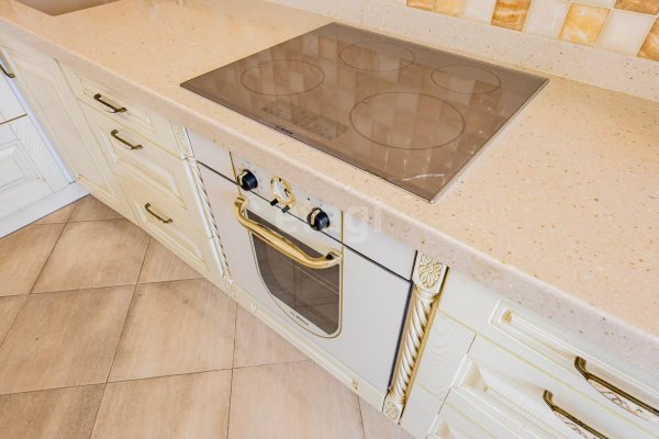 3-комнатная квартира по адресу Героев 120 Дивизии ул., д. 17 - фото 7
