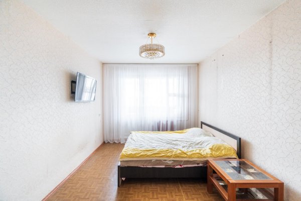 1-комнатная квартира по адресу Космонавтов ул., д. 48 - фото 6