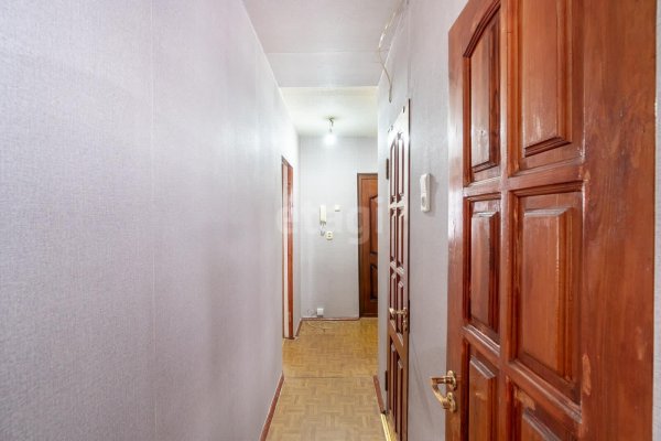 1-комнатная квартира по адресу Космонавтов ул., д. 48 - фото 13