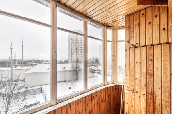 1-комнатная квартира по адресу Космонавтов ул., д. 48 - фото 12
