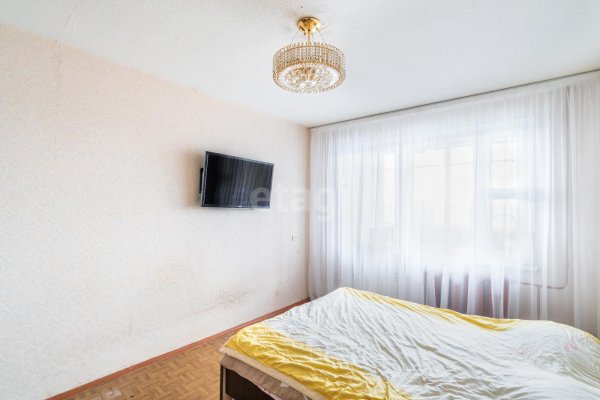 1-комнатная квартира по адресу Космонавтов ул., д. 48 - фото 10